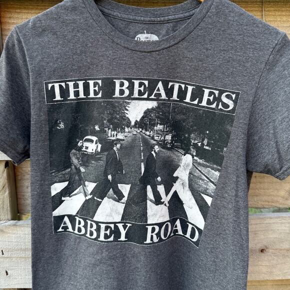 The Beatles Abbey Road gray womens t-shirt Apple Size Small - Picture 4 of 5